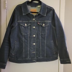 Women Levi jean jacket
